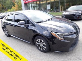 Certified 2022 Toyota Corolla LE image 1