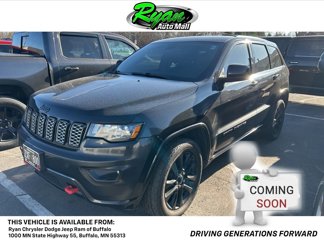 Used 2020 Jeep Grand Cherokee Altitude image 1