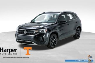 Used 2022 Volkswagen Taos SE image 1