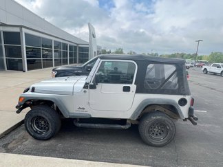 Used 2005 Jeep Wrangler SE image 1