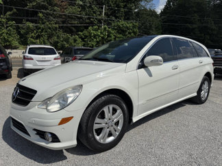 Used 2009 Mercedes-Benz R 350 4MATIC image 1