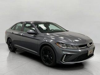 New 2025 Volkswagen Jetta SE image 1