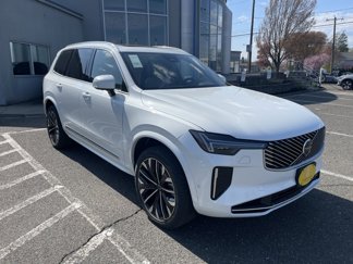 New 2025 Volvo XC90 B5 Plus image 1