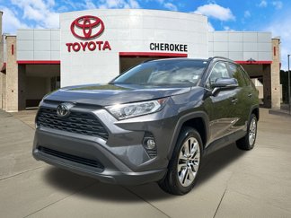 Used 2021 Toyota RAV4 XLE Premium image 1
