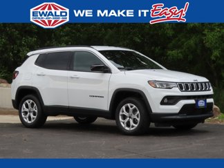 New 2025 Jeep Compass Latitude image 1