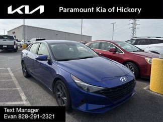 Used 2022 Hyundai Elantra SEL w/ Preferred Accessory Package image 1