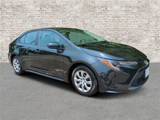 Used 2022 Toyota Corolla LE image 1