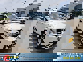 Used 2017 Dodge Journey SXT w/ Comfort/Convenience Group image 1