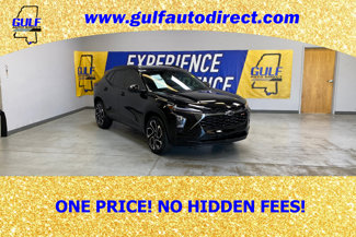 Used 2025 Chevrolet Trax RS w/ Driver Confidence Package image 1