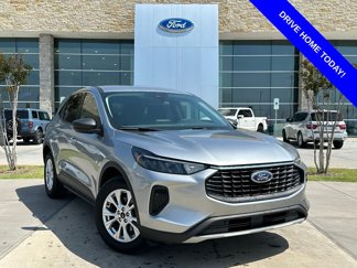 Used 2023 Ford Escape Active w/ Cold Weather Package image 1