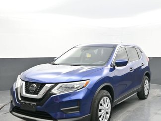 Used 2020 Nissan Rogue S image 1