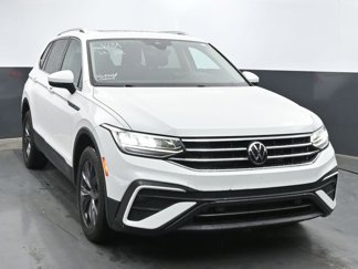 Used 2022 Volkswagen Tiguan SE w/ Panoramic Sunroof Package image 1