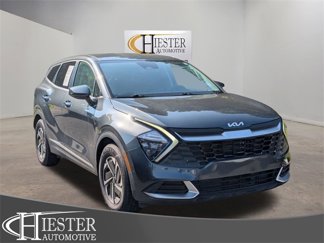 Used 2023 Kia Sportage LX image 1