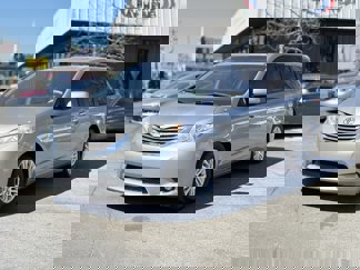 Used 2013 Toyota Sienna XLE image 1