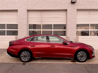 Used 2024 Hyundai Sonata SEL image 1