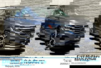 Certified 2021 Volkswagen Passat 2.0T SE w/ Luggage Net & Mats Package video 1