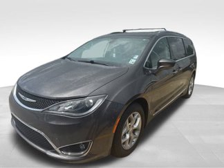 Used 2019 Chrysler Pacifica Touring-L Plus w/ Tire & Wheel Group image 1