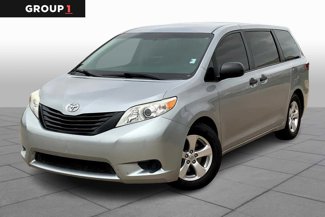 Used 2015 Toyota Sienna L image 1