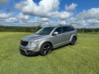 Used 2019 Dodge Journey Crossroad image 1