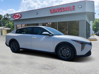 New 2025 Kia K4 LXS image 1