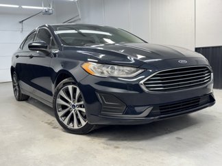 Used 2020 Ford Fusion SE image 1
