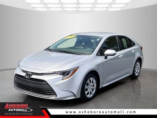 Used 2024 Toyota Corolla LE image 1