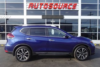 Used 2018 Nissan Rogue SL w/ Premium Package image 1