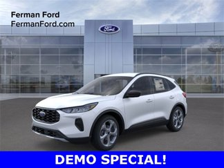 New 2025 Ford Escape ST-Line w/ Tech Pack #1 image 1