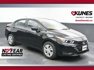 Used 2024 Nissan Versa S image 1