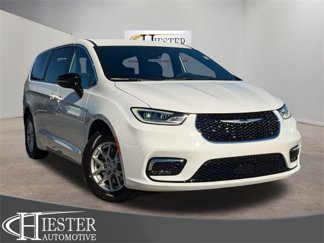 New 2025 Chrysler Pacifica Select image 1