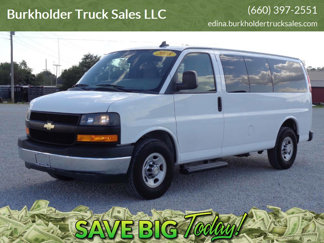 Used 2018 Chevrolet Express 3500 LS image 1