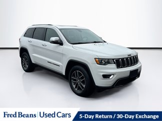 Used 2017 Jeep Grand Cherokee Limited image 1