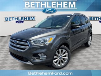 Used 2017 Ford Escape Titanium image 1