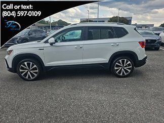 Used 2024 Volkswagen Taos SE image 1