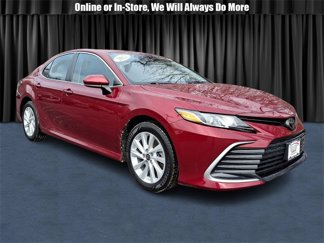 Used 2022 Toyota Camry LE image 1