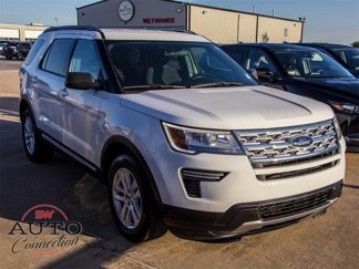 Used 2018 Ford Explorer XLT image 1