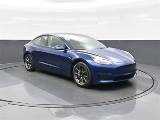 Used 2023 Tesla Model 3 Standard Range image 1