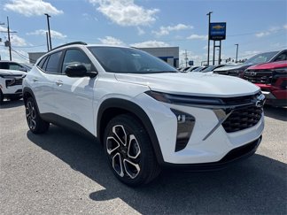 New 2025 Chevrolet Trax RS w/ Sunroof Package image 1