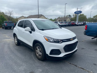 Used 2022 Chevrolet Trax LS w/ Tint and Cruise Package image 1