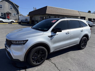 Used 2021 Kia Sorento S w/ Panoramic Sunroof Package image 1
