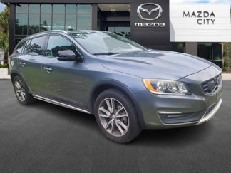 Used 2018 Volvo V60 T5 Cross Country w/ Convenience Package image 1
