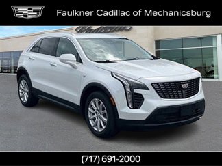 Certified 2022 Cadillac XT4 Luxury w/ Cold Weather Package image 1