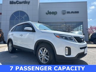 Used 2015 Kia Sorento LX image 1