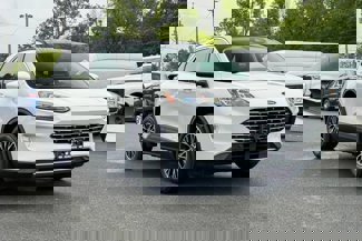 Used 2022 Ford Escape Titanium w/ Class II Trailer Tow Package image 1