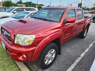 Used 2010 Toyota Tacoma PreRunner image 1