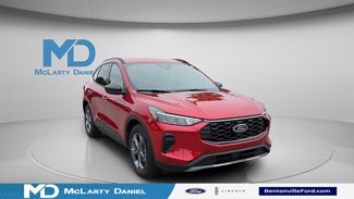 New 2025 Ford Escape ST-Line w/ Cold Weather Package image 1