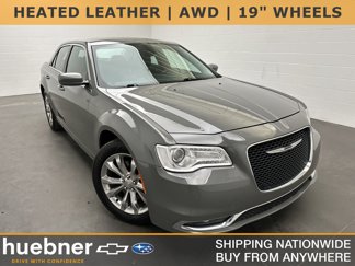 Used 2018 Chrysler 300 Touring L image 1
