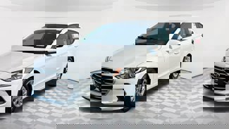 Used 2017 Hyundai Elantra SE image 1