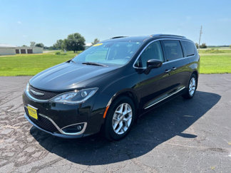 Used 2020 Chrysler Pacifica Touring-L Plus w/ Tire & Wheel Group image 1