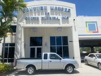 Used 2002 Nissan Frontier XE image 1